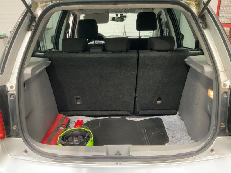 Suzuki SX4 1.6 City+ — zdjęcie 10