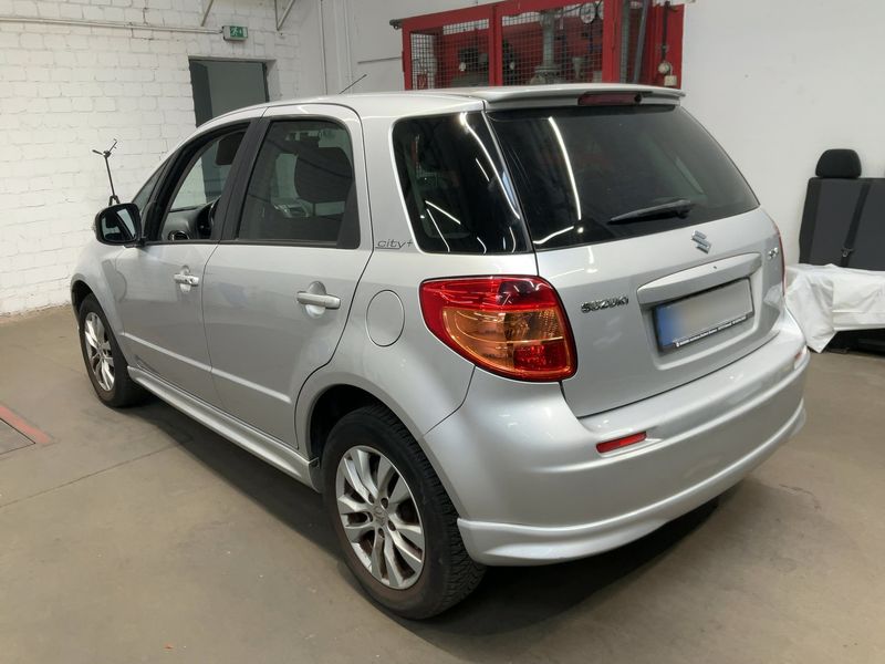 Suzuki SX4 1.6 City+ — zdjęcie 3