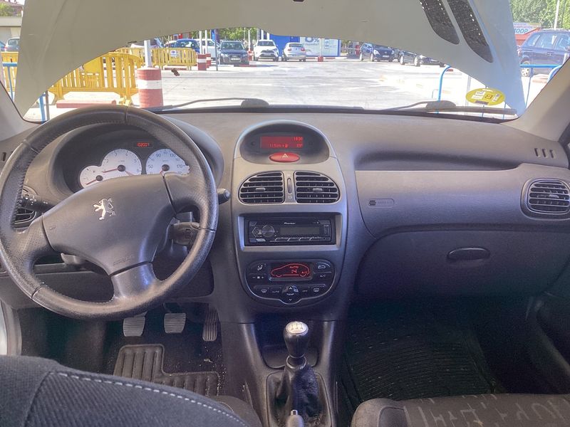 Peugeot 206 1.6 XS Clim — zdjęcie 12