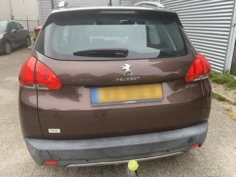 Peugeot 2008 1.6 Allure — zdjęcie 5