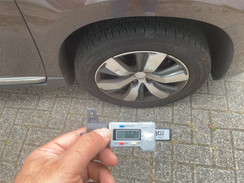 Peugeot 2008 1.6 Allure 2014 – снимка 11
