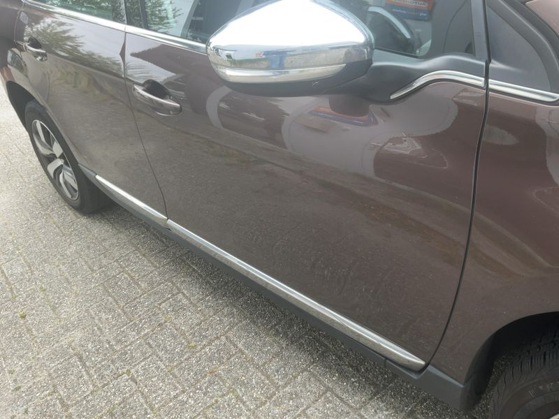 Peugeot 2008 1.6 Allure — zdjęcie 8