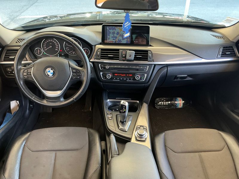 BMW 3er 318d — zdjęcie 12