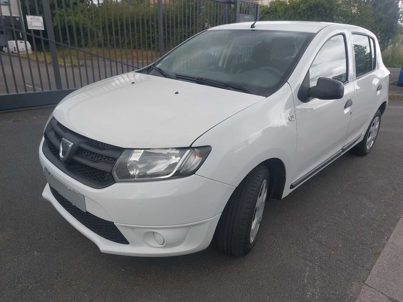 Dacia Sandero 1.2 Ambiance — zdjęcie 2