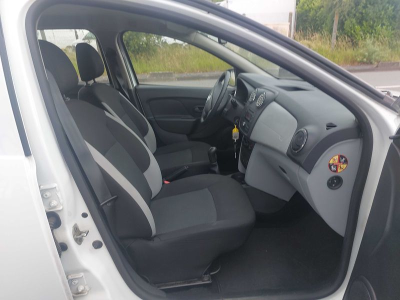 Dacia Sandero 1.2 Ambiance — zdjęcie 10