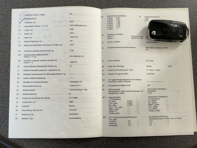Volkswagen Scirocco 2.0 TSI 2009 – снимка 22