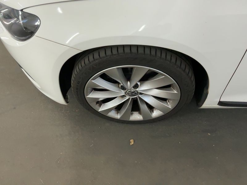 Volkswagen Scirocco 2.0 TSI 2009 – снимка 3