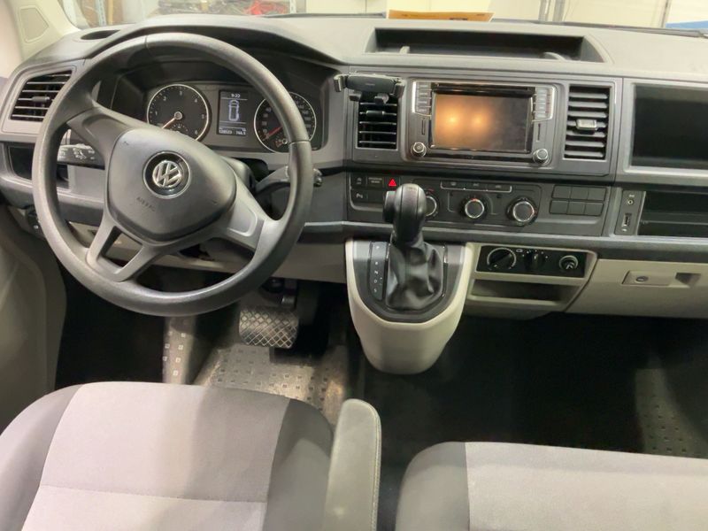 Volkswagen T6 Kombi 2.0 TDI — zdjęcie 12