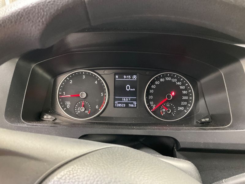 Volkswagen T6 Kombi 2.0 TDI — zdjęcie 13