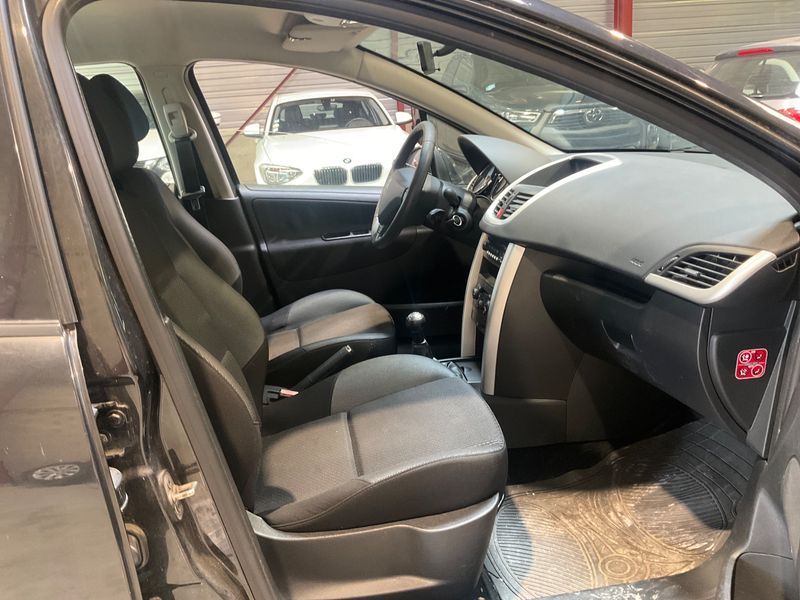 Peugeot 207 1.4 VTi Active 2011 – снимка 3