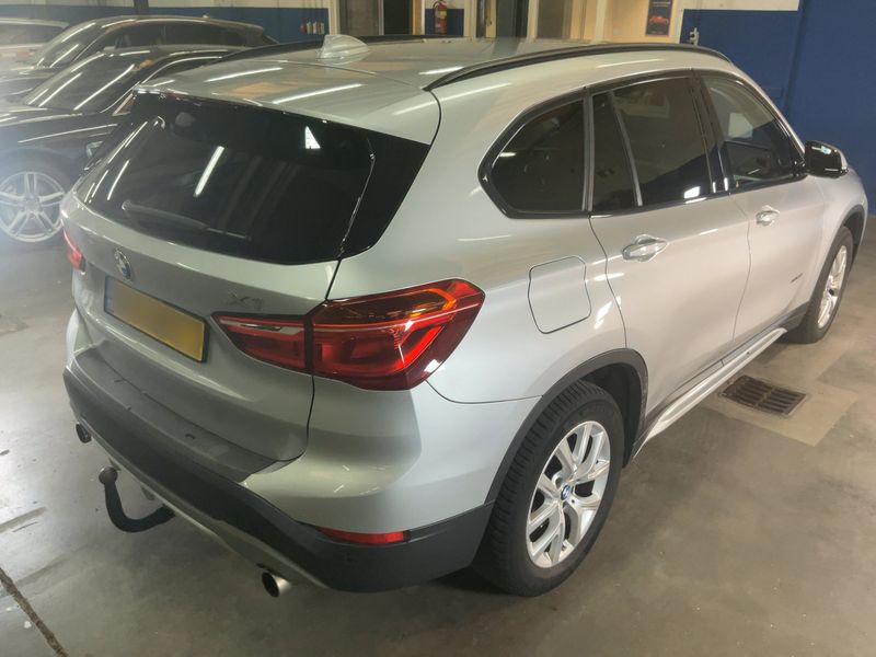 BMW X1 xDrive 20i Sport Line — zdjęcie 6