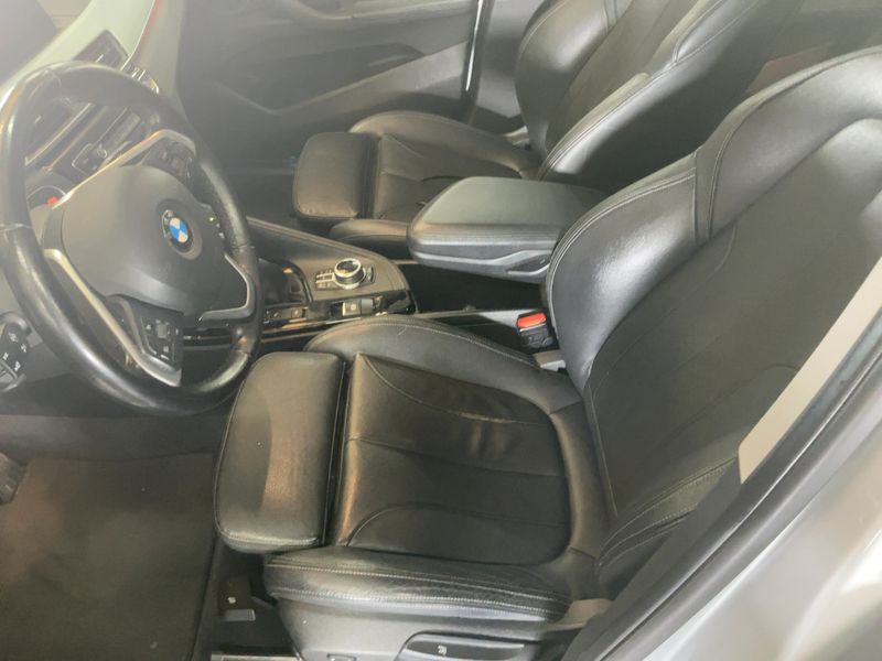 BMW X1 xDrive 20i Sport Line — zdjęcie 11
