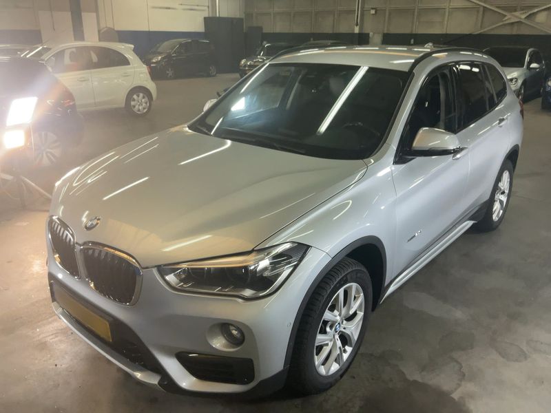 BMW X1 xDrive 20i Sport Line