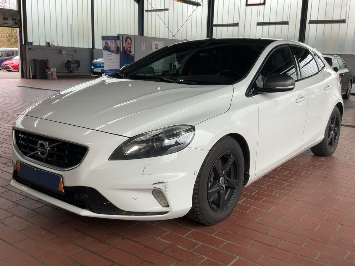 Volvo V40 2015
