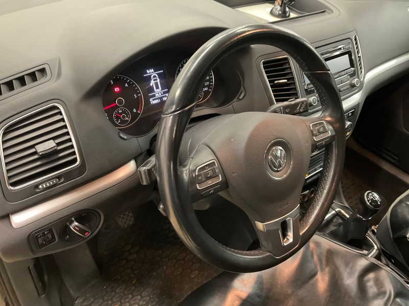 Volkswagen Sharan 2.0 TDI Cool BlueMotion Tech 2014 – снимка 26