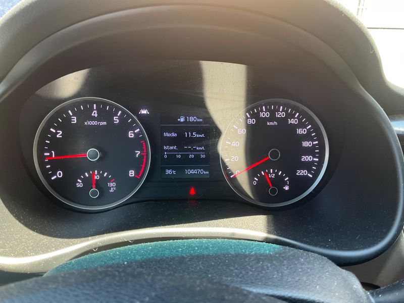 Kia Stonic 1.4 LPG Energy — zdjęcie 13