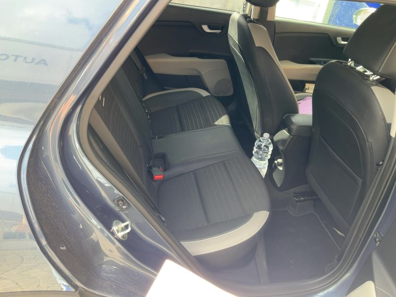 Kia Stonic 1.4 LPG Energy — zdjęcie 14