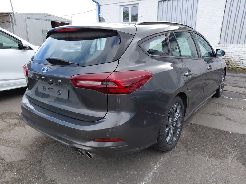 Ford Focus 1.5 TDCi EcoBlue ST-Line — zdjęcie 5