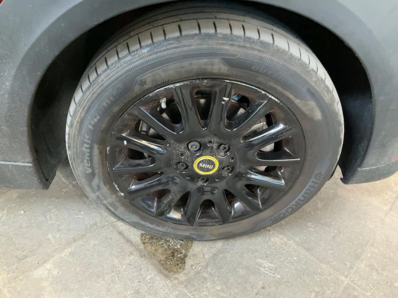 MINI Cooper SE Essential Trim 2021 – снимка 11