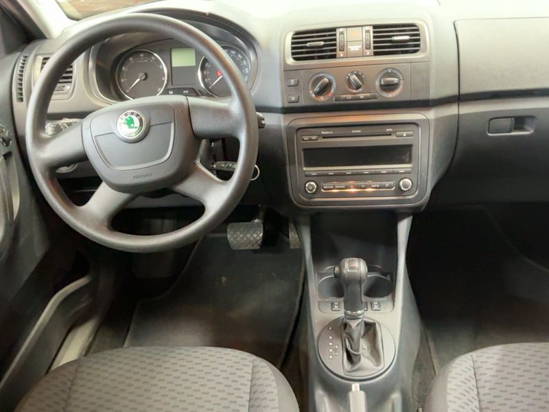 Skoda Fabia 1.2 TSI Ambiente — zdjęcie 12