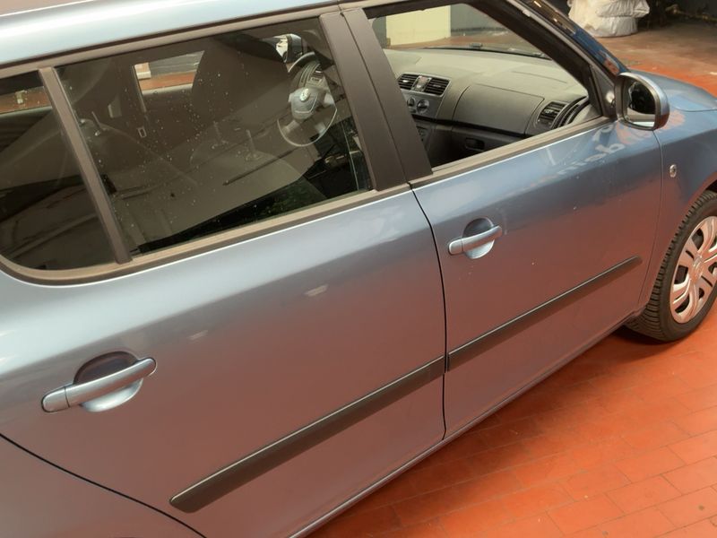 Skoda Fabia 1.2 TSI Ambiente — zdjęcie 7