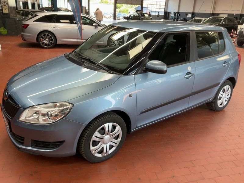 Skoda Fabia 1.2 TSI Ambiente — zdjęcie 2