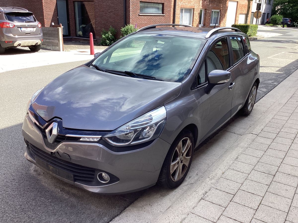 Renault Clio 2015 — photo 1