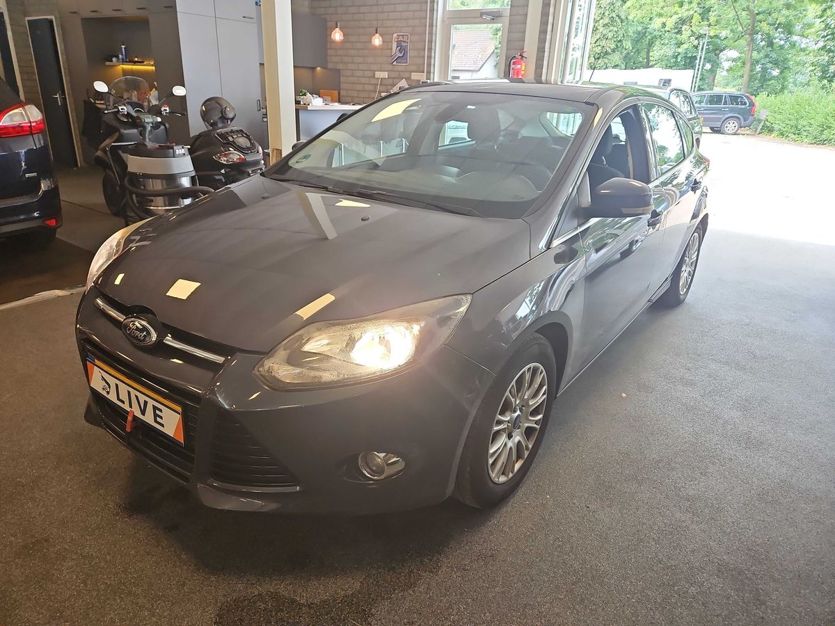 Ford Focus 1.6 Ti-VCT Titanium