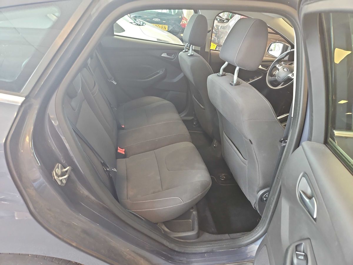 Ford Focus 1.6 Ti-VCT Titanium