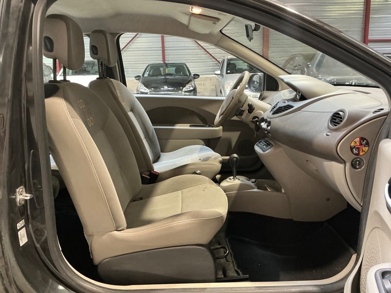 Renault Twingo 1.2 Trend — zdjęcie 3