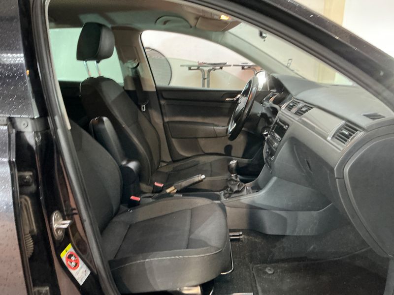 Skoda Rapid Spaceback 1.2 TSI Ambition — zdjęcie 3