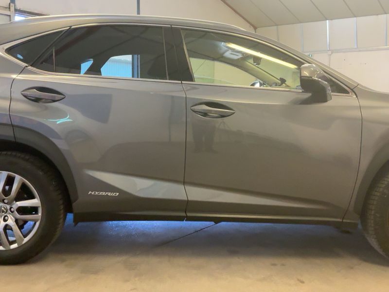Lexus NX-Serie NX 300h E-Four Pack Business — zdjęcie 7