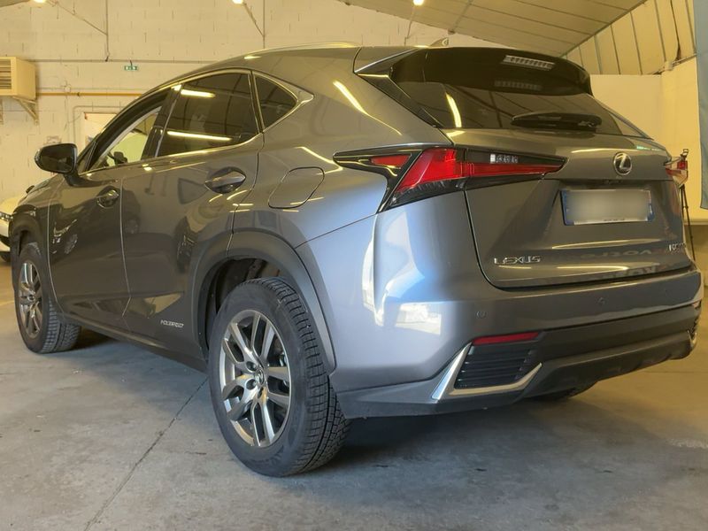Lexus NX-Serie NX 300h E-Four Pack Business — zdjęcie 3