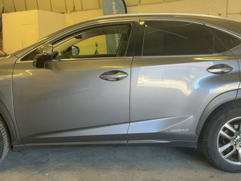 Lexus NX-Serie NX 300h E-Four Pack Business — zdjęcie 4