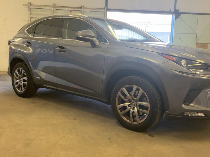 Lexus NX-Serie NX 300h E-Four Pack Business — zdjęcie 8