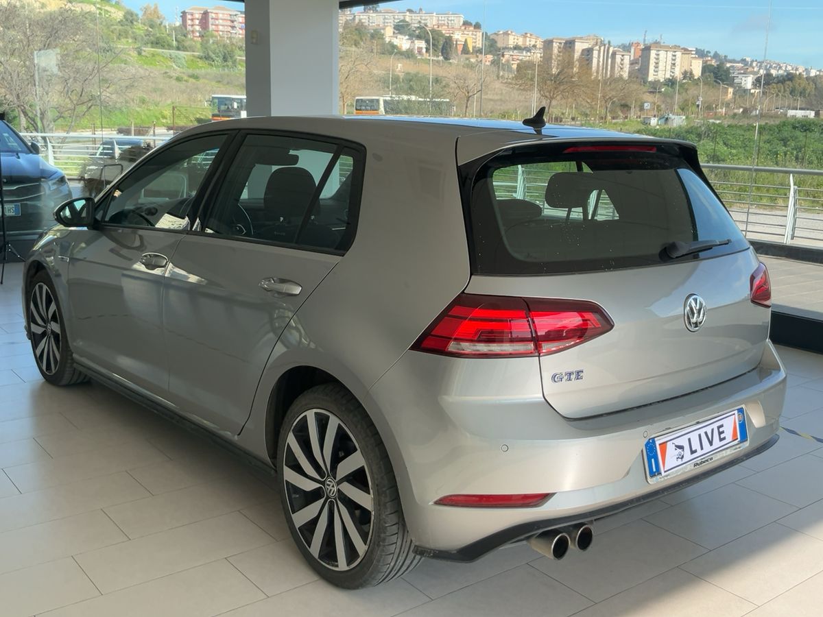 Volkswagen Golf 2018 — photo 7