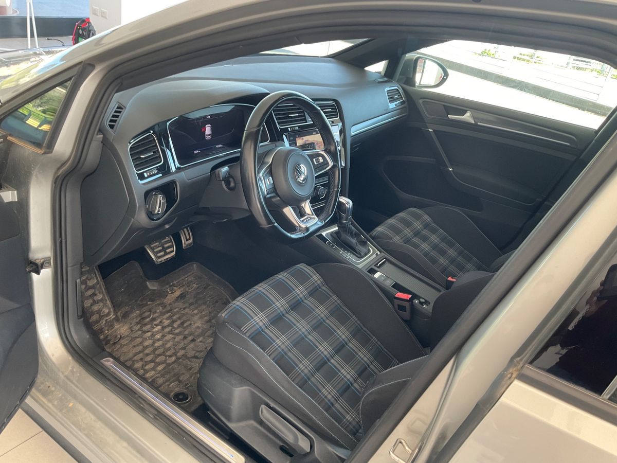 Volkswagen Golf 2018 — photo 30