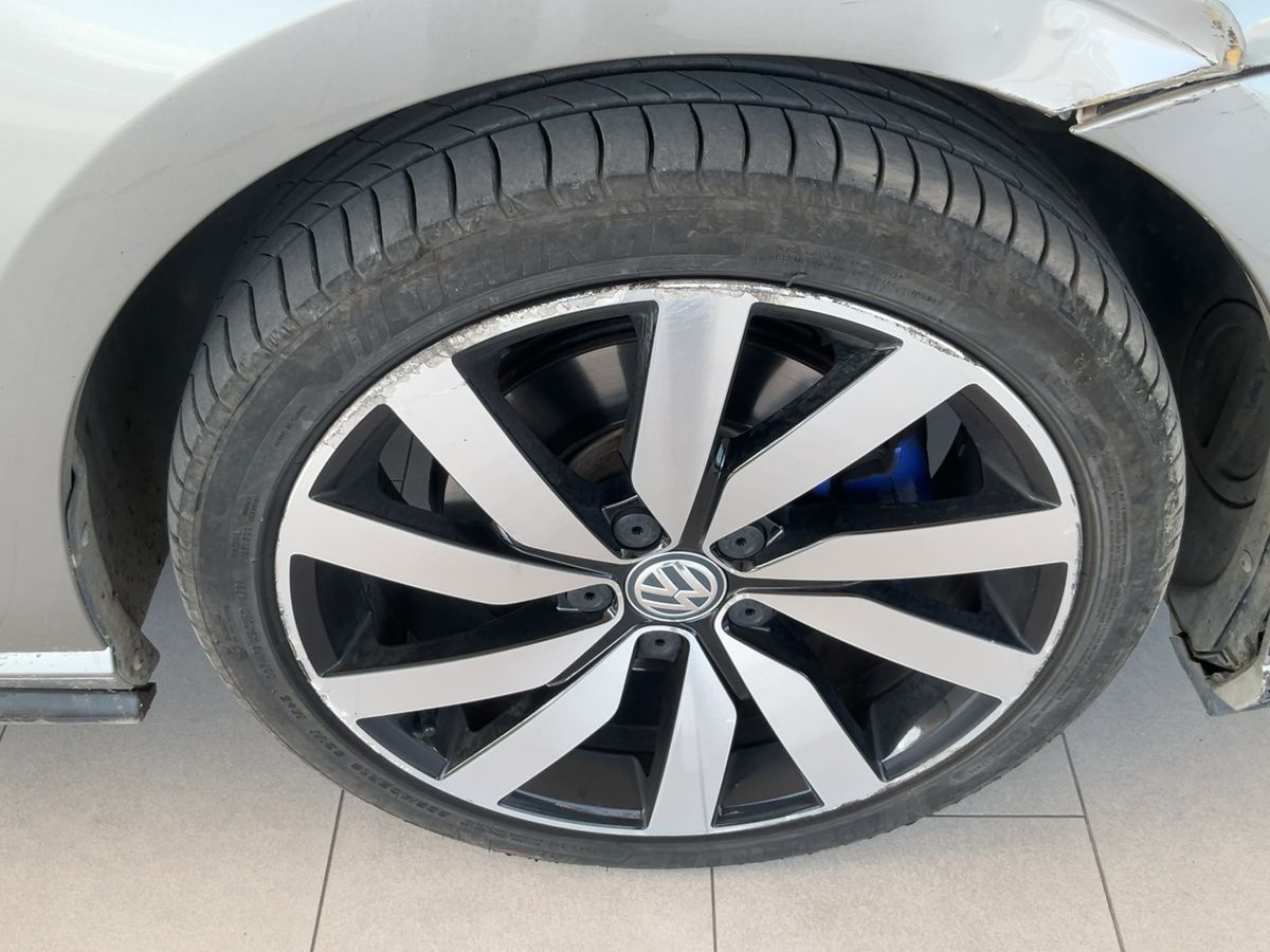 Volkswagen Golf 2018 — photo 12