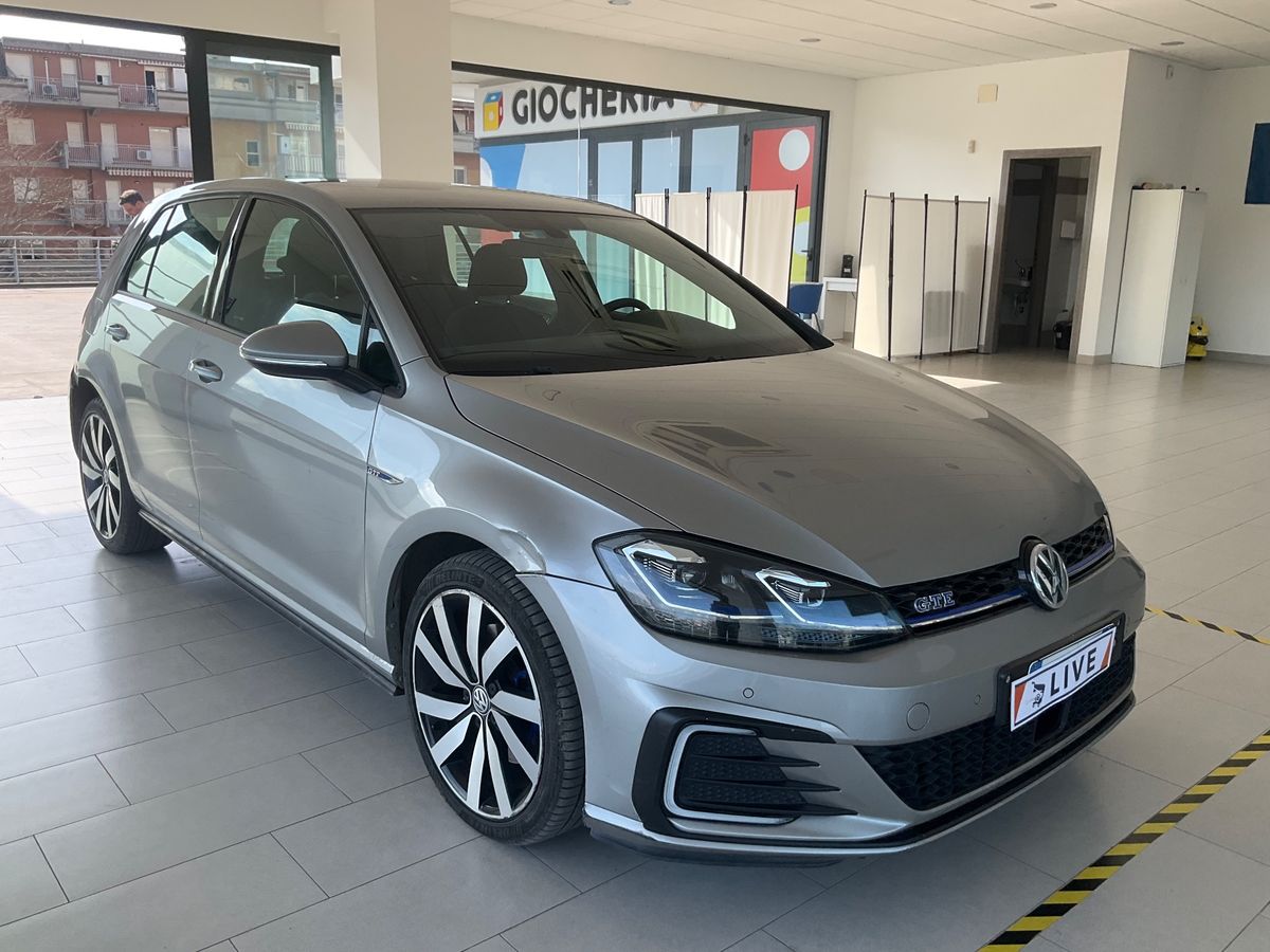 Volkswagen Golf 2018 — photo 13