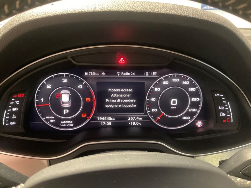 Audi Q7 3.0 V6 TDI quattro — zdjęcie 13