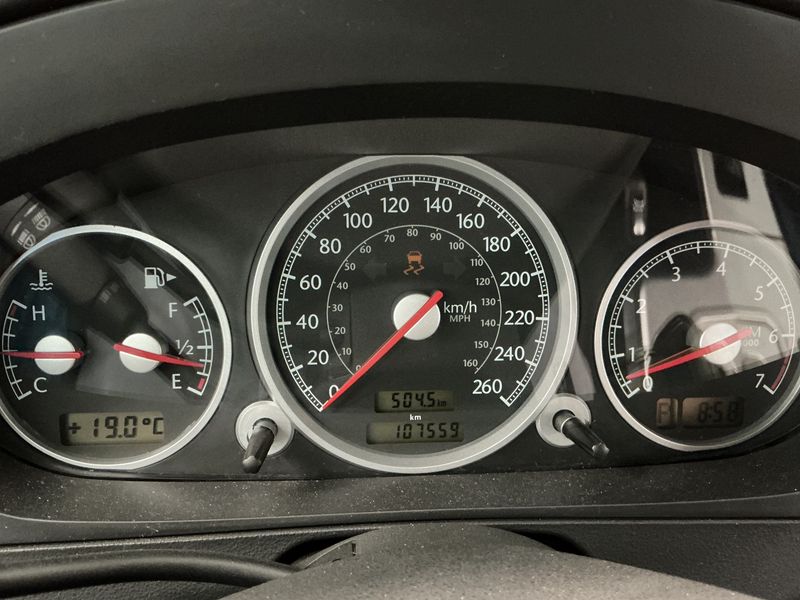 Chrysler Crossfire 3.2 Limited — zdjęcie 13