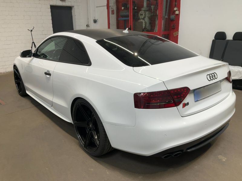 Audi S5 4.2 V8 FSI quattro — zdjęcie 3