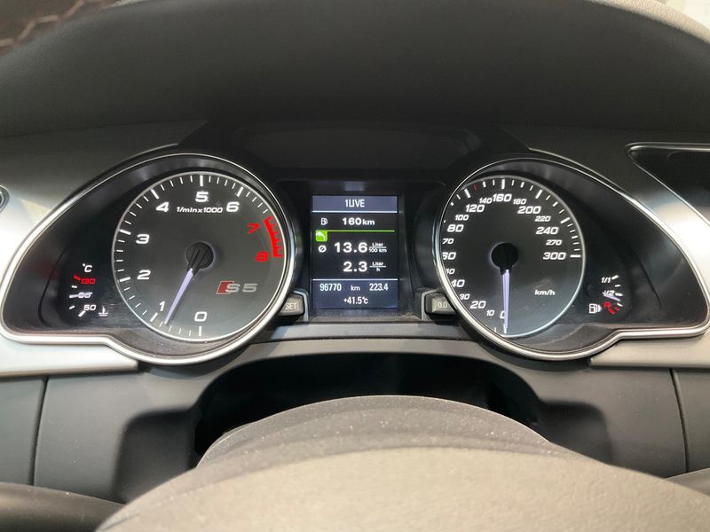 Audi S5 4.2 V8 FSI quattro — zdjęcie 13