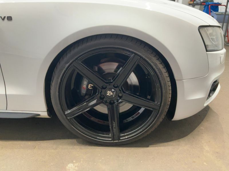 Audi S5 4.2 V8 FSI quattro 2011 – снимка 11