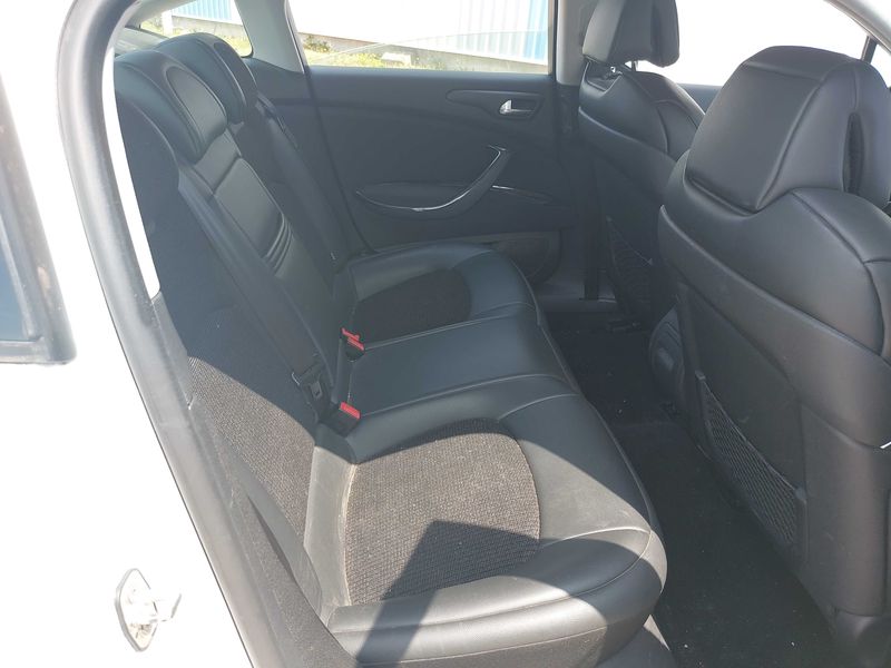 Citroen C5 2.0 HDi Exclusive — zdjęcie 14