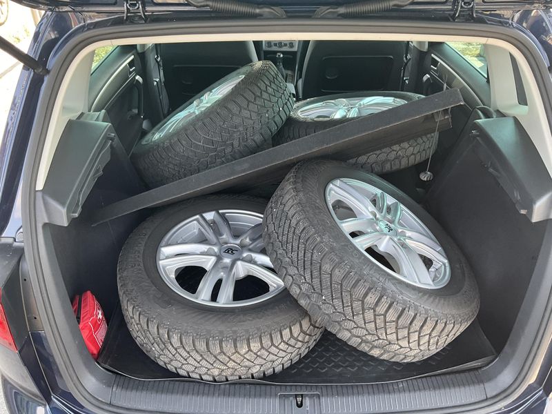 Volkswagen Golf VII Sportsvan 1.6 TDI Comfortline BlueMotion Tech — zdjęcie 10