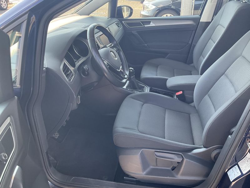 Volkswagen Golf VII Sportsvan 1.6 TDI Comfortline BlueMotion Tech — zdjęcie 11
