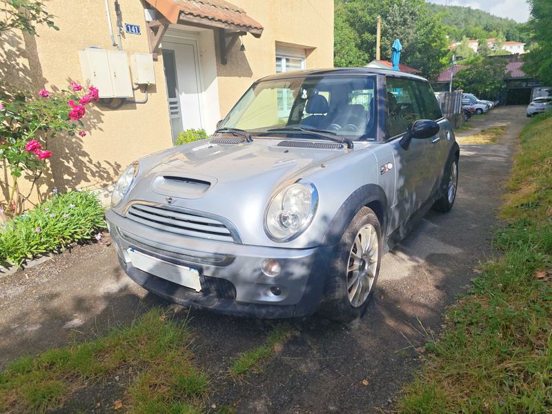 MINI Cooper S — zdjęcie 1