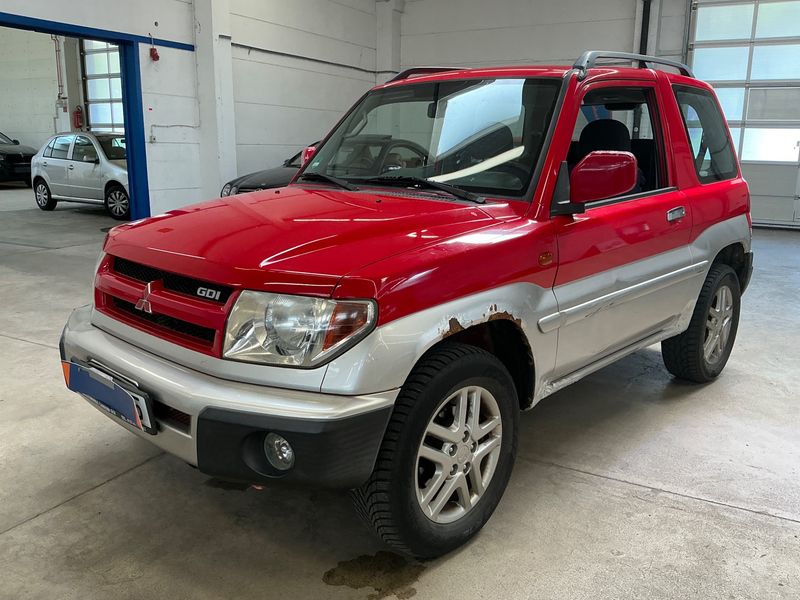 Mitsubishi Pajero 2.0 GDI Comfort I 2000