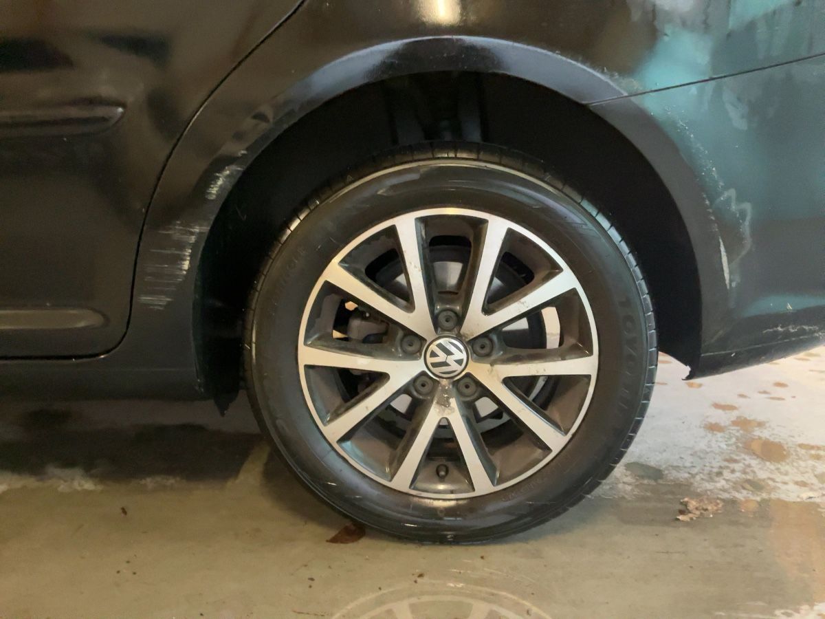 Volkswagen Touran 2011 — photo 6